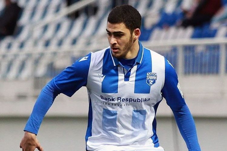 Vəli Qasımov: “Sabah” Şeydayevin səviyyəsi deyil”