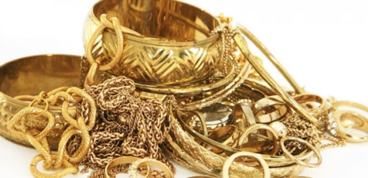 İki evdən 5000 manatlıq qızıl oğurlandı