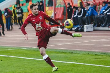 Rusiya klubunun futbolçusunda koronavirus aşkarlandı