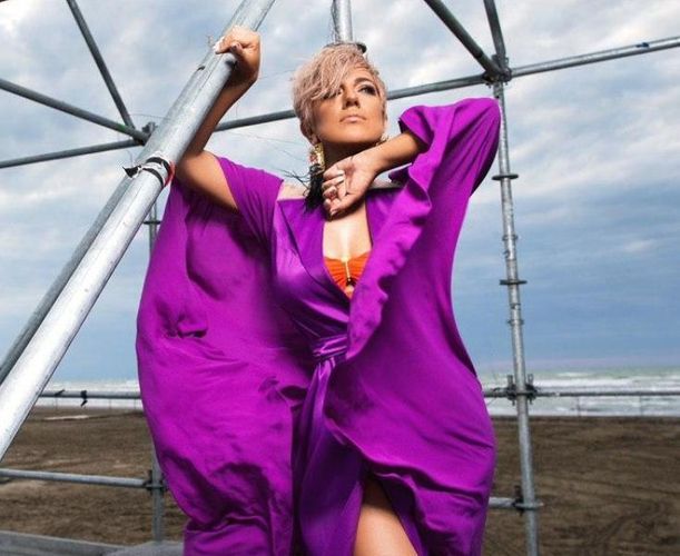 Əməkdar artisti hələ belə görməmişdiniz - ELƏ ŞƏKİLLƏR ÇƏKDİRDİ...