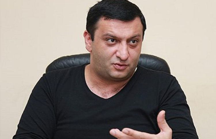 “O fotonu silmək fikrimiz yoxdur” – Müşfiq Abbasovdan etirazlara CAVAB