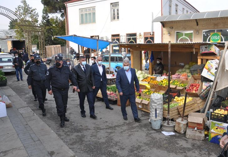 Ticarət mərkəzləri və ictimai nəqliyyatda növbəti REYD 