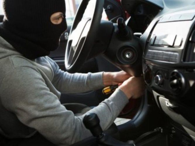 Bakının mərkəzində "Cip" qaçırıldı