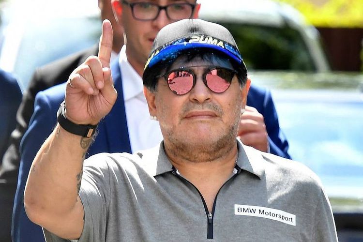 Dieqo Maradona xəstəxanadan evə buraxıldı