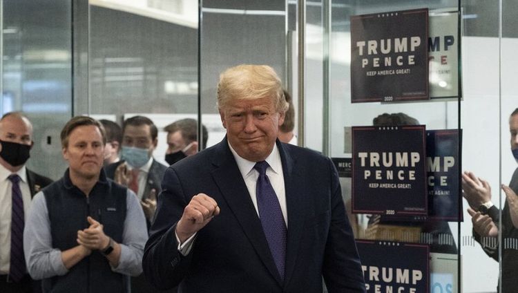 Tramp geri çəkilmir: "73 milyon insan mənə səs verib"