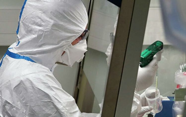 Koronavirusa yoluxub evdən çıxan qadın xəstəxanaya aparıldı