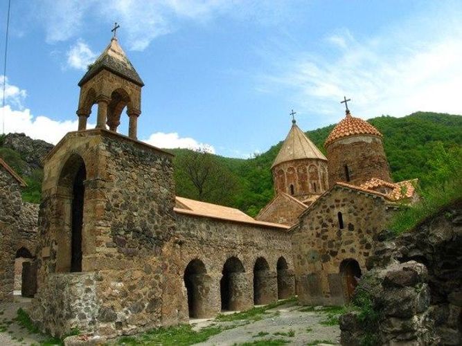 Qarabağda xristian abidələr də təmir olunacaq - RƏSMİ