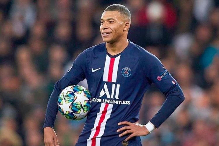 Kilian Mbappe yeni müqaviləyə razılıq verdi