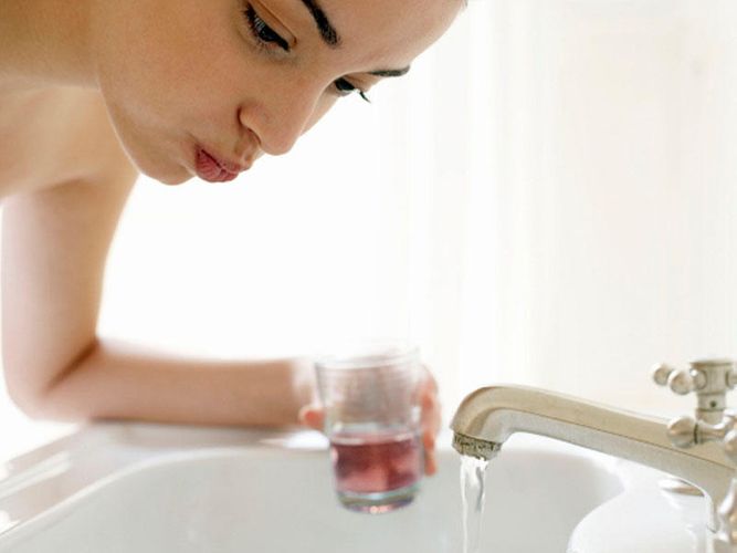 Qarqara ilə koronavirusa 30 saniyədə qalib gəlmək olarmı?