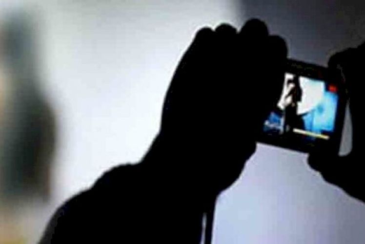 Azərbaycanda bazar rəhbərliyini şantaj edən tutuldu