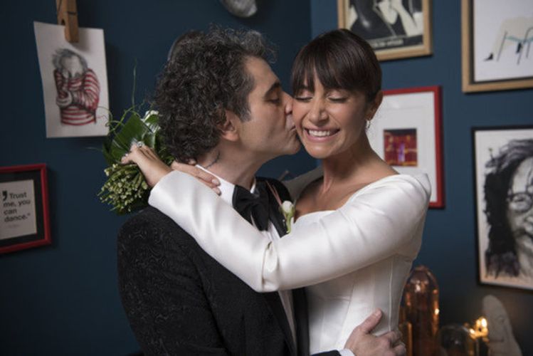 Tanınmış müğənni boşanır - FOTOLAR