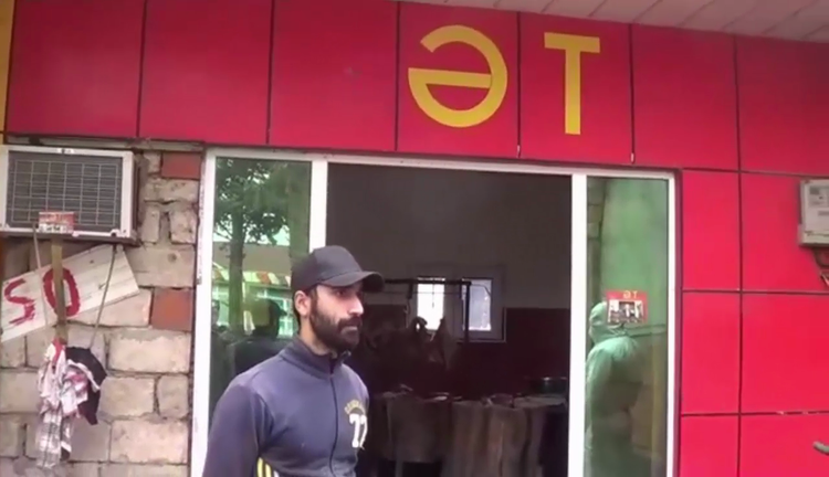 Koronavirus xəstəsi ət dükanında yaxalandı