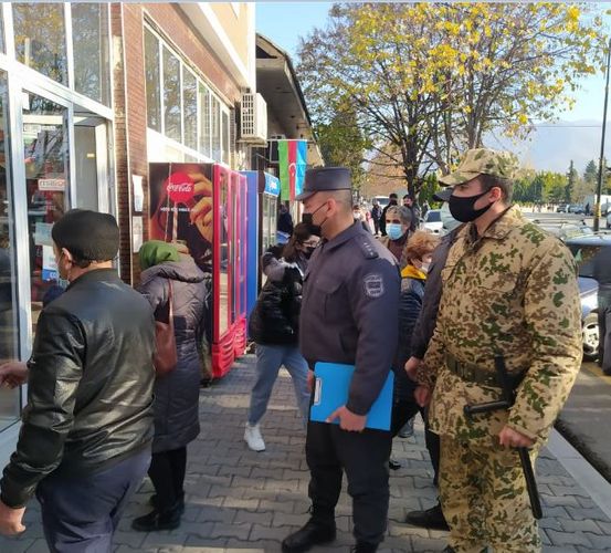 Maska taxmayanlar məsuliyyətə cəlb olundu - FOTO