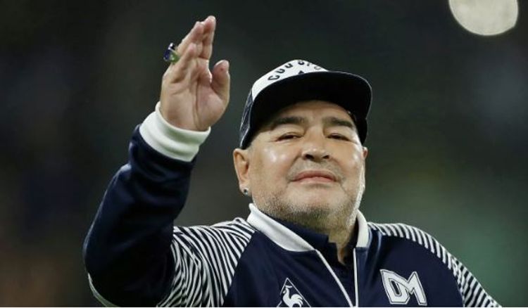 Dieqo Maradona vəfat etdi