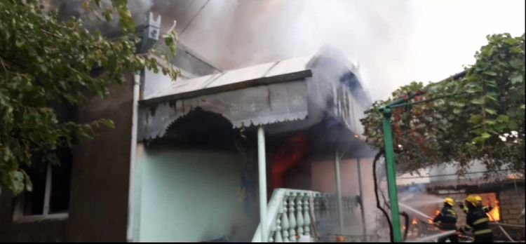 9 nəfər və 2 meyit dağıntılar altından çıxarılıb - FHN - FOTO