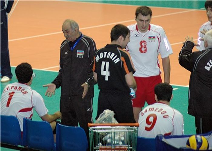 Millimizin keçmiş baş məşqçisi vəfat edib