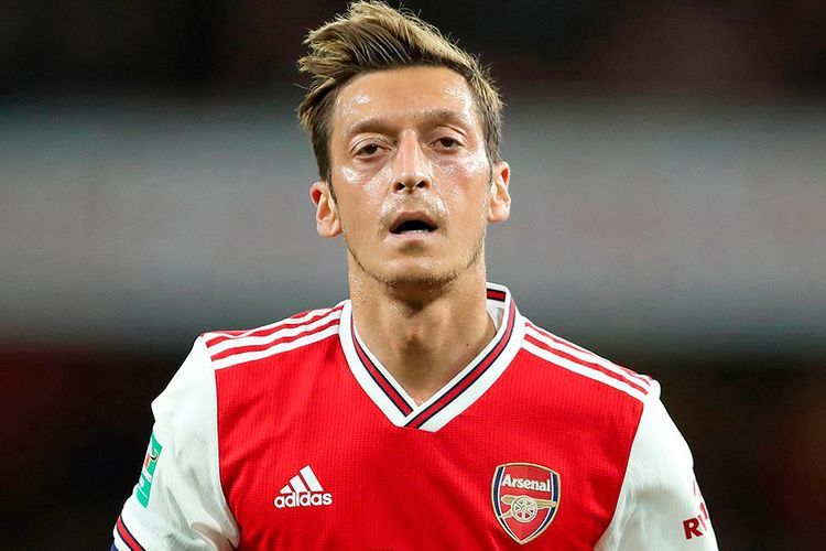 “Arsenal” Özillə anlaşa bilmir