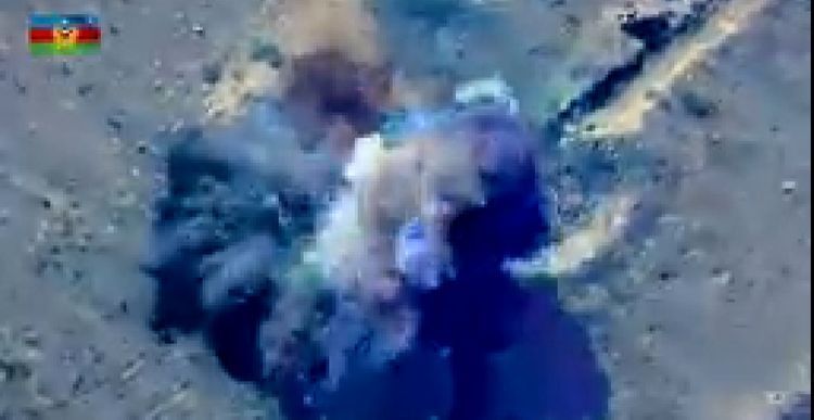 Düşmənin Qubadlı və Xocalıdakı bir neçə hərbi texnikası məhv edildi - VİDEO