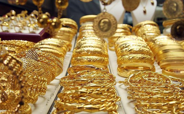 Evdən külli miqdarda qızıl oğurlandı