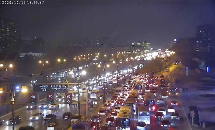 Dünən avtobusların gecikmə SƏBƏBİ BİLİNDİ