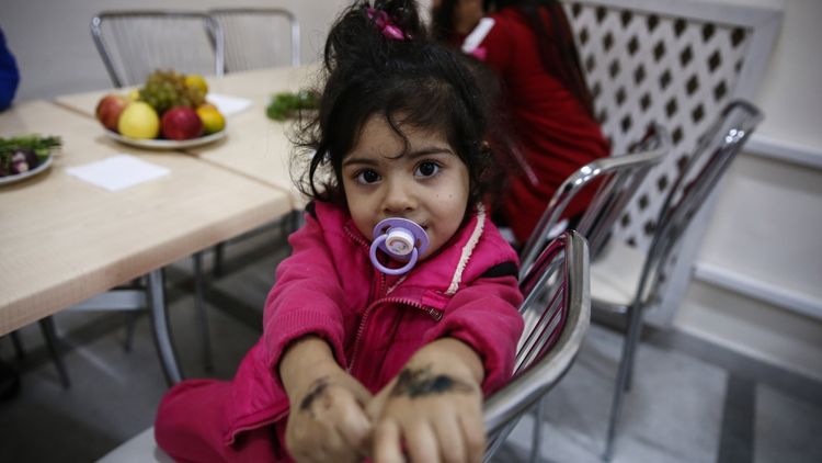 Evi uçmuş gəncəli uşaqların yeni məkanı FOTOREPORTAJ