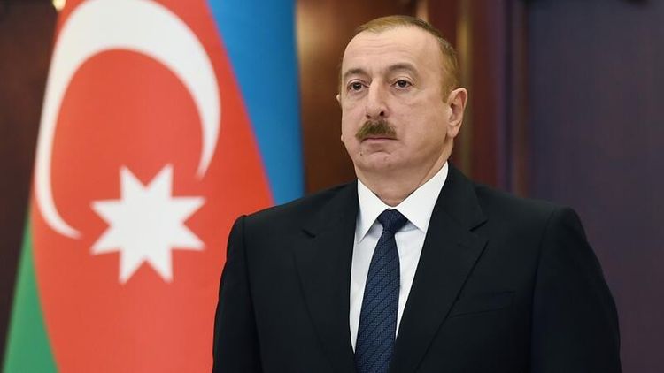  “Uca Allah Sizi və əsgərlərinizi qorusun” – Prezidentə yazırlar