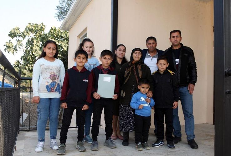 Daha 22 ev şəhid ailəsi və Qarabağ əlillərinə verilib