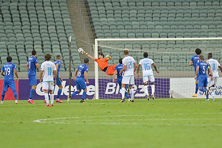 Yığmamızın qapıçısı Avropanın ƏN YAXŞILARI SIRASINDA