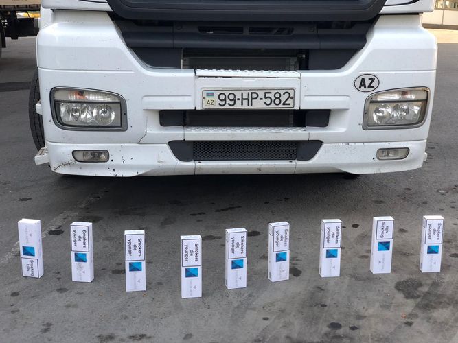 Gürcüstandan gətirilən siqaret ölkəyə buraxılmadı - FOTO