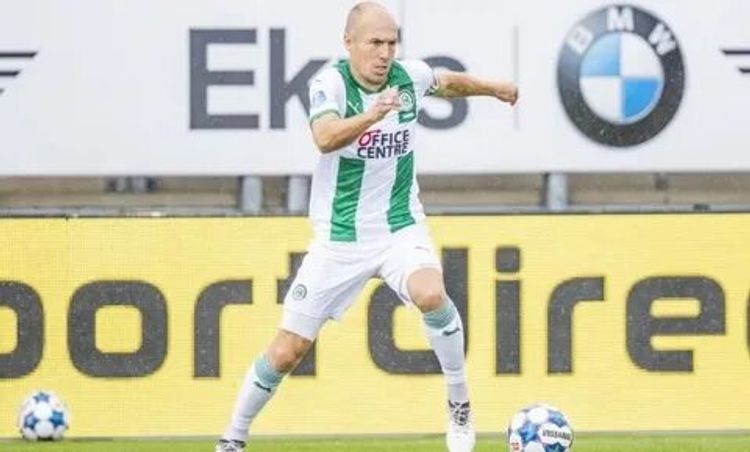 Robben karyerasını bərpa edəndən sonra ilk qolunu vurdu