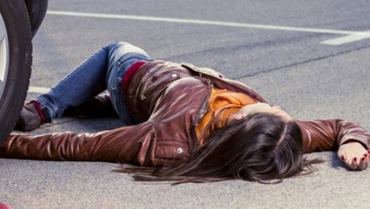 "Mercedes"in vurduğu qadın xəstəxanada öldü