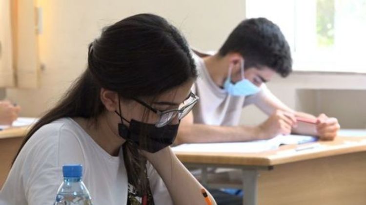 Ali məktəblərə qəbulun şərtlərinin dəyişdirilməsi mümkündürmü? - RƏSMİ CAVAB