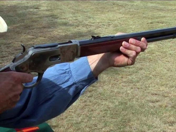 Anasını və bacısını qətlə yetirənin işi MƏHKƏMƏDƏ