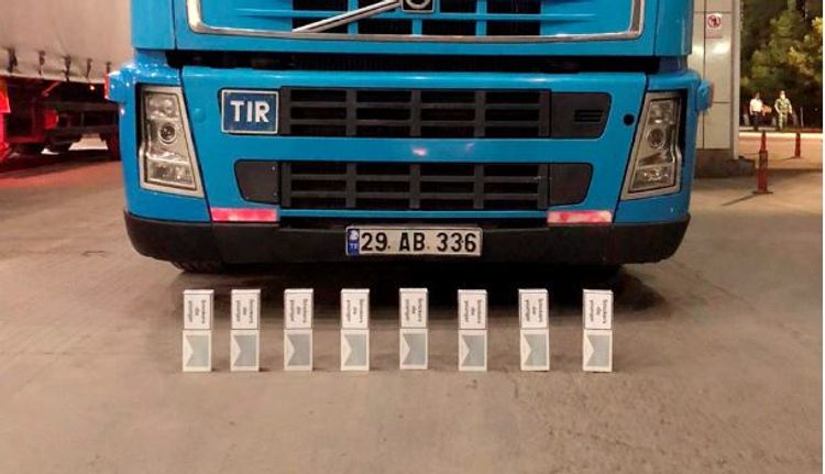 Qonşu ölkədən gizli siqaret gətirmək istədilər - FOTO