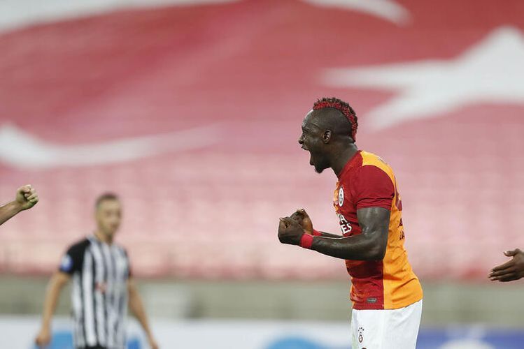 “Qalatasaray” “Neftçi”ni avrokuboklardan kənarlaşdırdı