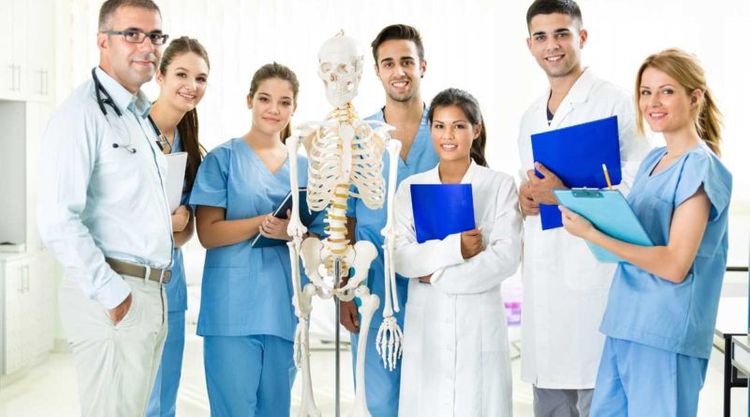 Həkim işləmək istəyənlərin imtahanı başa çatdı