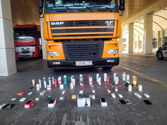 Xaricdən qanunsuz dərman gətirmək istəyi alınmadı