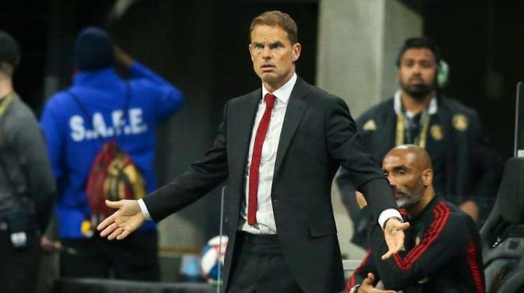 Əfsanəvi futbolçu millinin baş məşqçisi olacaq