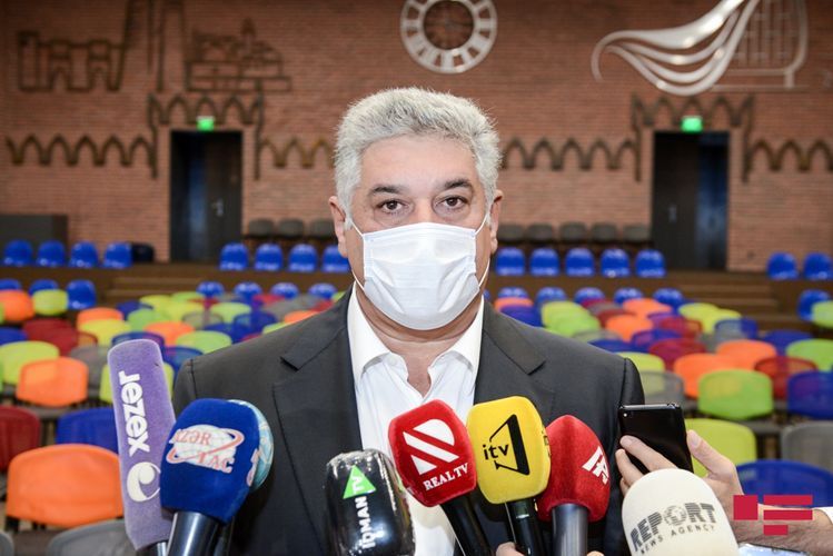 "Onların maaşlarını verməyə imkan yoxdur" - Azad Rəhimov