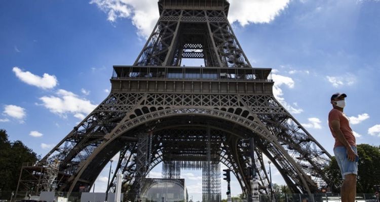 Eyfel qülləsi bomba xəbəri ilə boşaldıldı
