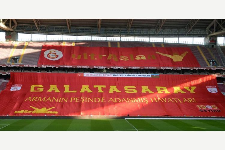"Qalatasaray" -"Fənərbaxça" derbisində AZƏRBAYCAN ORDUSUNA DƏSTƏK!