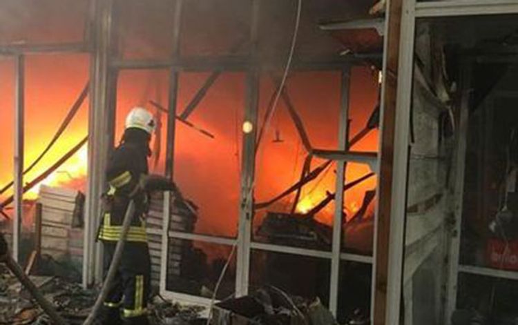 Ağcabədidə ərzaq mağazası yandı