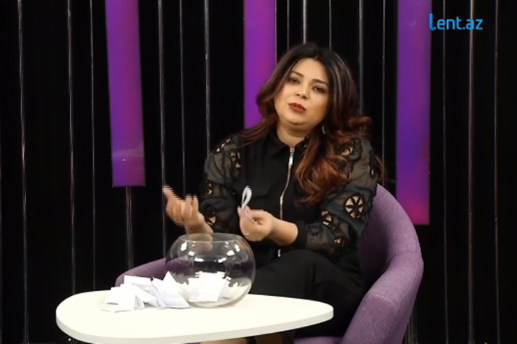 Şair Sevinc Çılğın Lent.az -ın "Məndən soruş" layihəsində canlı yayımda qonaqdır