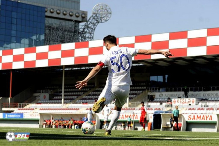 Hakimi təhqir edən baş məşqçiyə  AĞIR CƏZA 