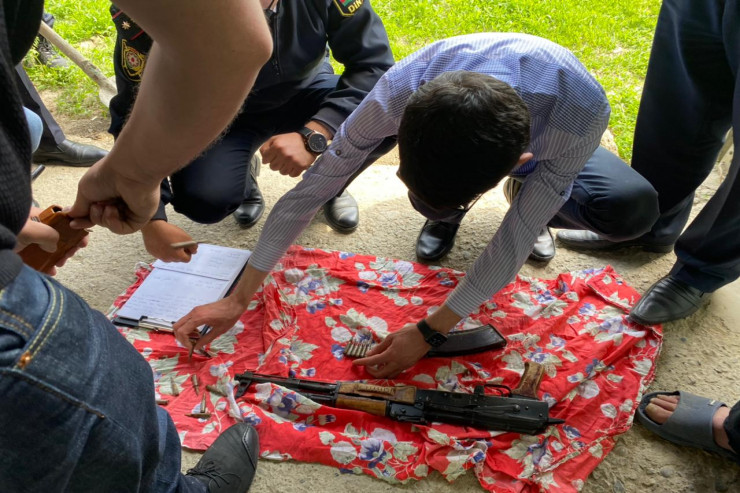 Xızı sakinindən götürülən avtomat