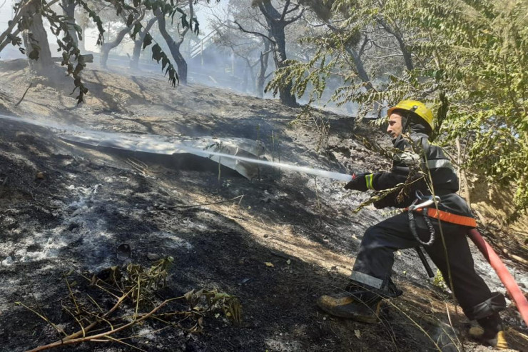 Bakıda yanğının genişlənməsinin QARŞISI ALINDI  - VİDEO  - YENİLƏNİB 