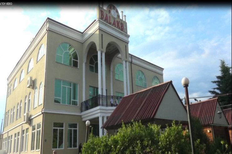 Cərimələnnə şadlıq evi