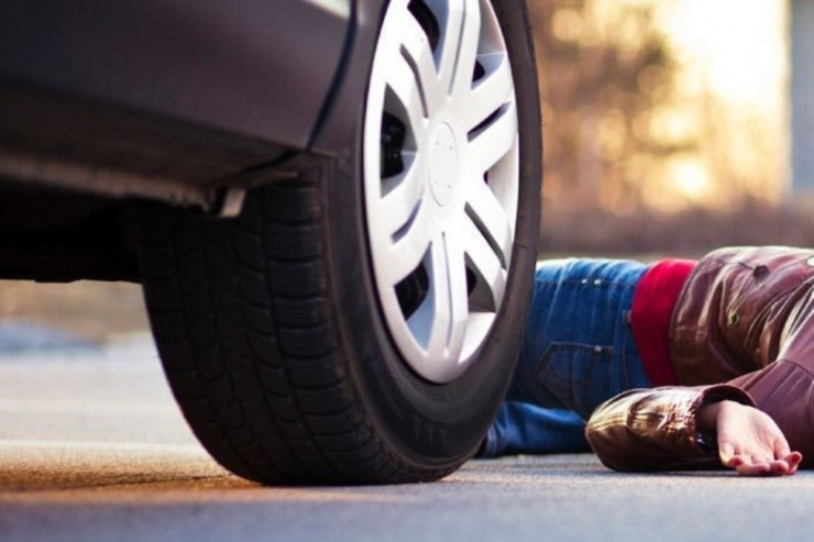 Bakıda qadını maşın vurub öldürdü