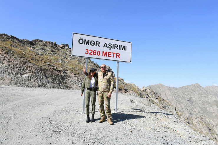 İlham Əliyev və Mehriban Əliyeva Kəlbəcər və Laçın rayonlarında olublar