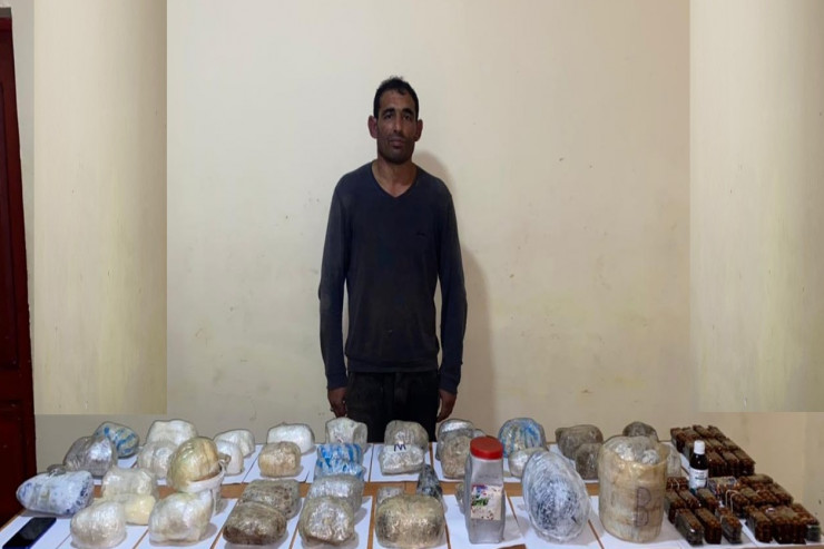 Sərhəddən narkotik keçirmək istəyən şəxs